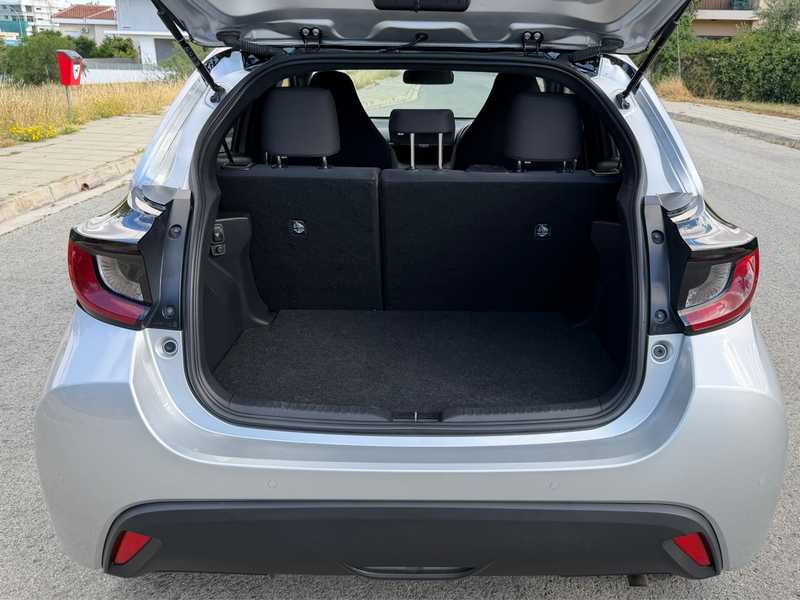 2022 Toyota Yaris 1,5L 2022 Cyprus