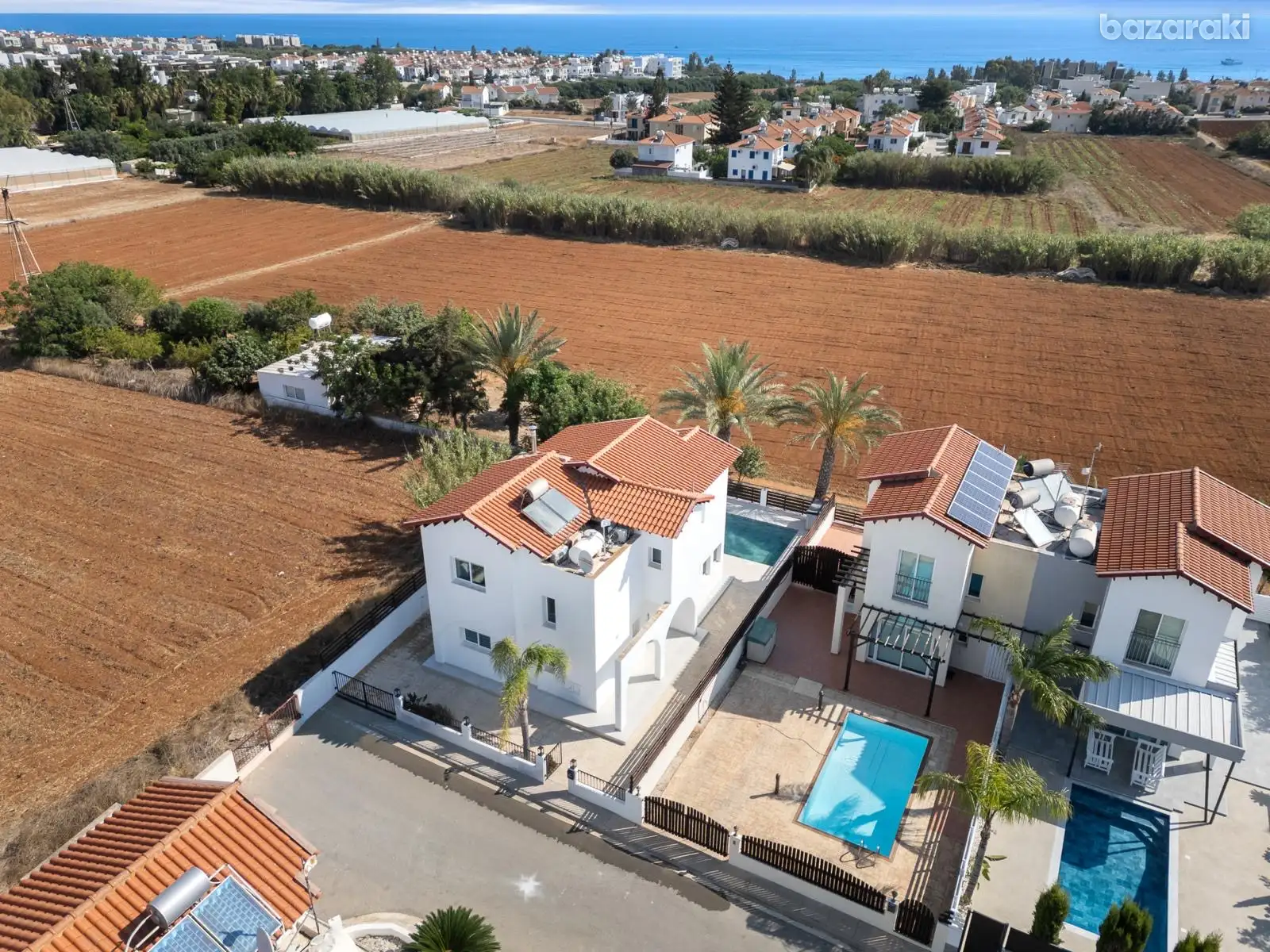 House, 4 bedrooms — 4