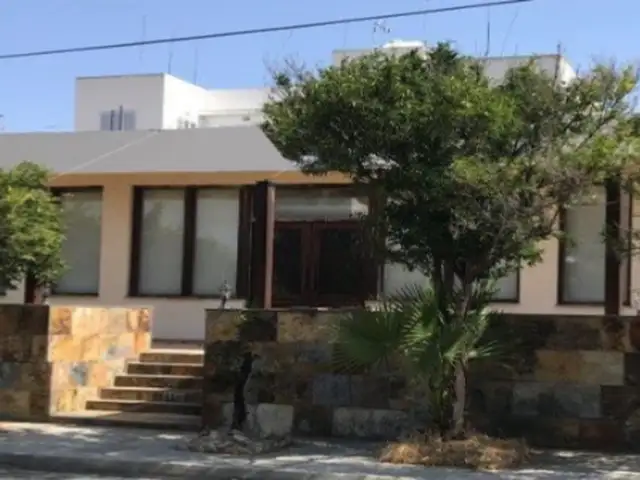 Κτίριο μικτής χρήσης γραφεία/διαμερίσματα εμβ 272τμ έγκωμη, Nicosia — Egkomi