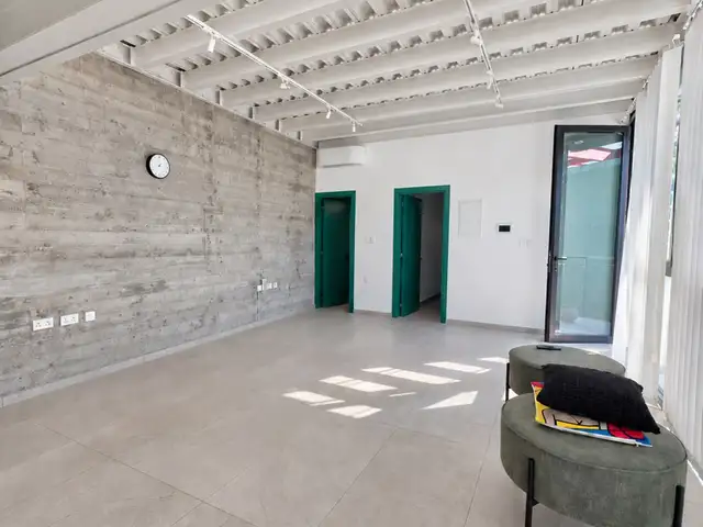 Entire building, Επαρχία Λεμεσού — Ιστορικό Κέντρο - 16