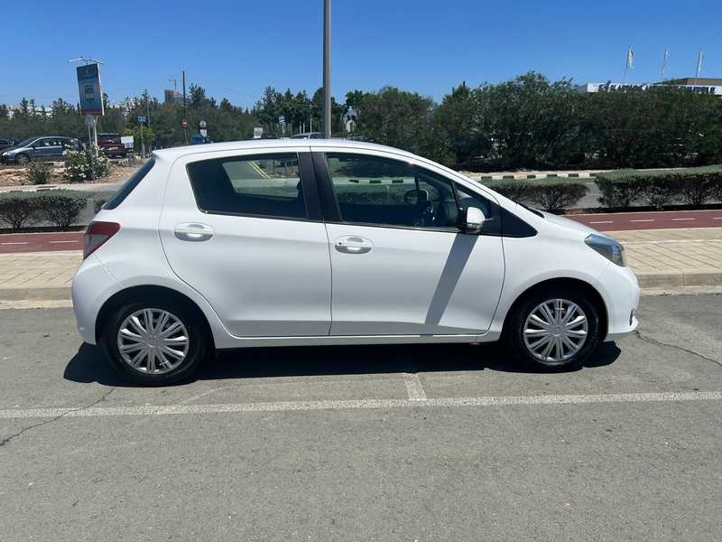 2013 Toyota Yaris 1,0L 2013 Cyprus