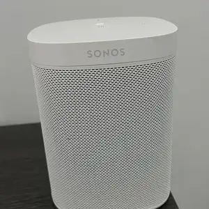 Sonos one gen 2 smart speaker white with original box, Larnaca — Livadia Larnakas