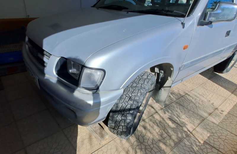 2001 Isuzu Pick-up 3,1L 2001 Cyprus