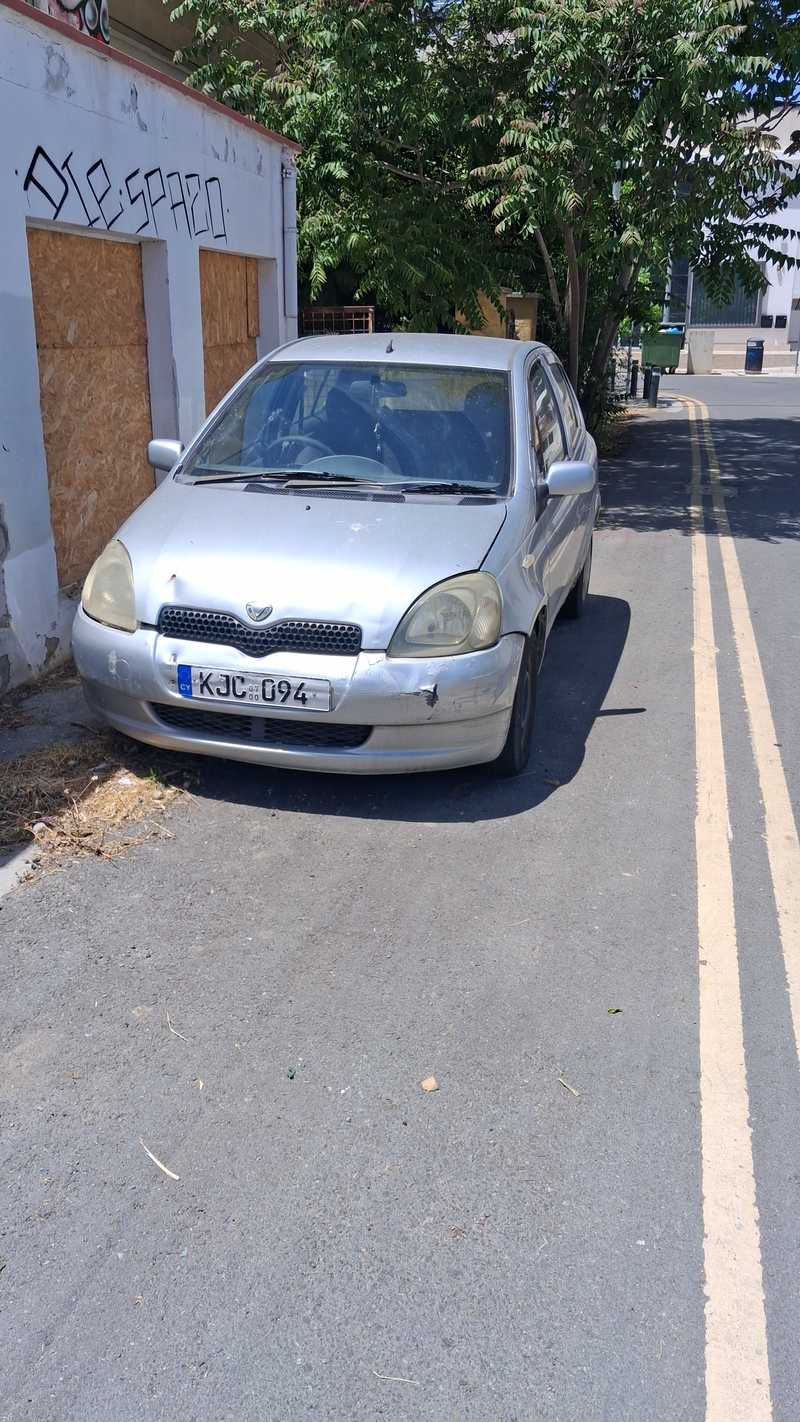 2000 Toyota Vitz 1,0L 2000 Cyprus