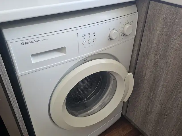 Fratelli italian washing machine, Επαρχία Λεμεσού — Λεμεσός - Αγία Τριάδα