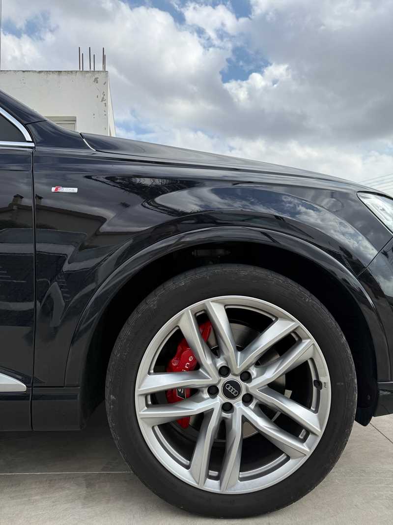 2017 Audi Q7 3,0L 2017 Cyprus