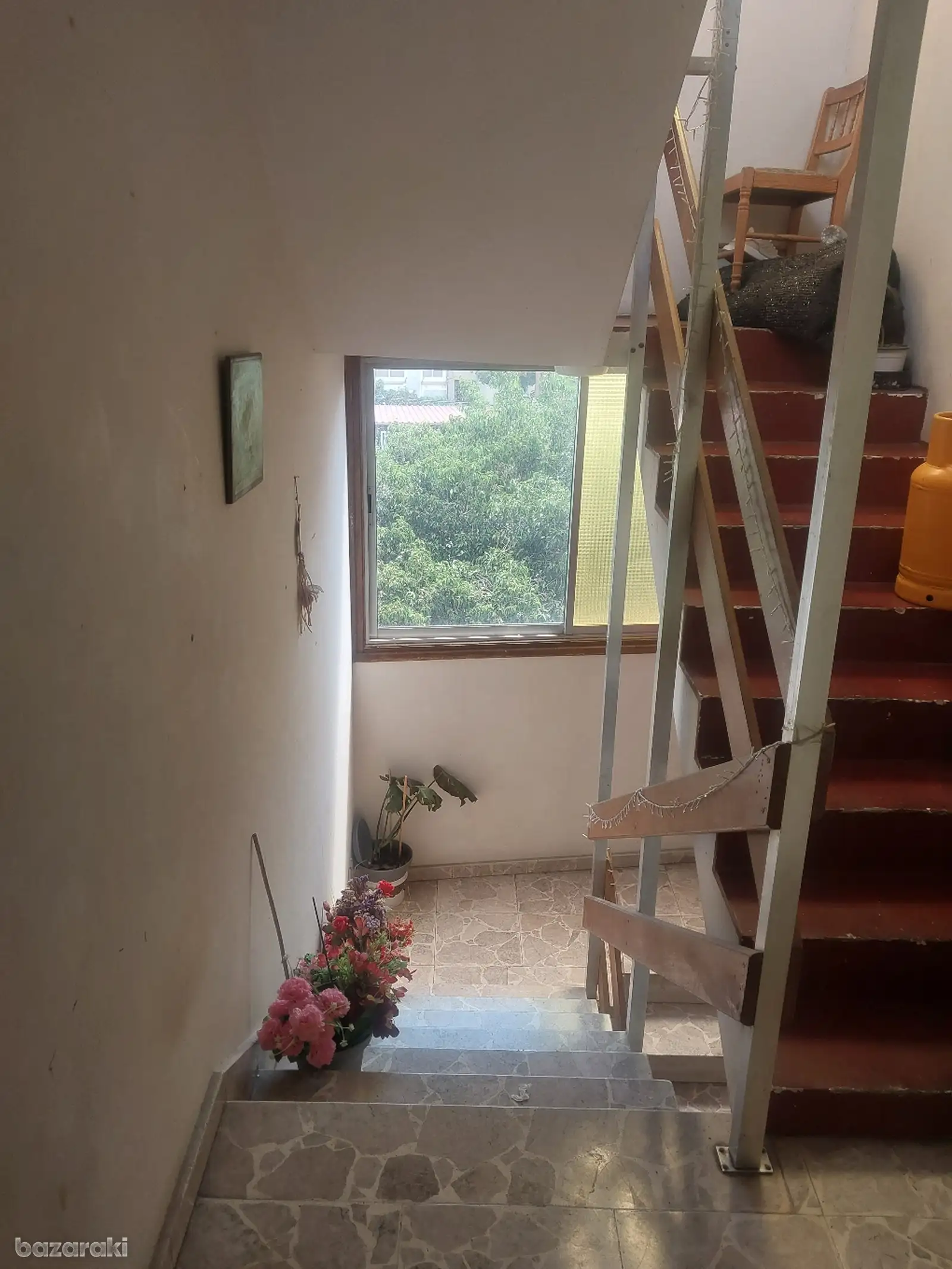 Room — 4