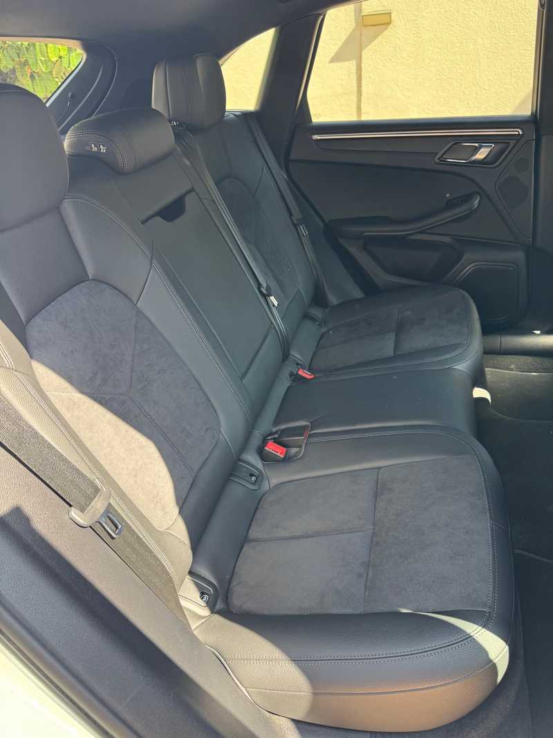 2021 Porsche Macan 2,0L 2021 Cyprus