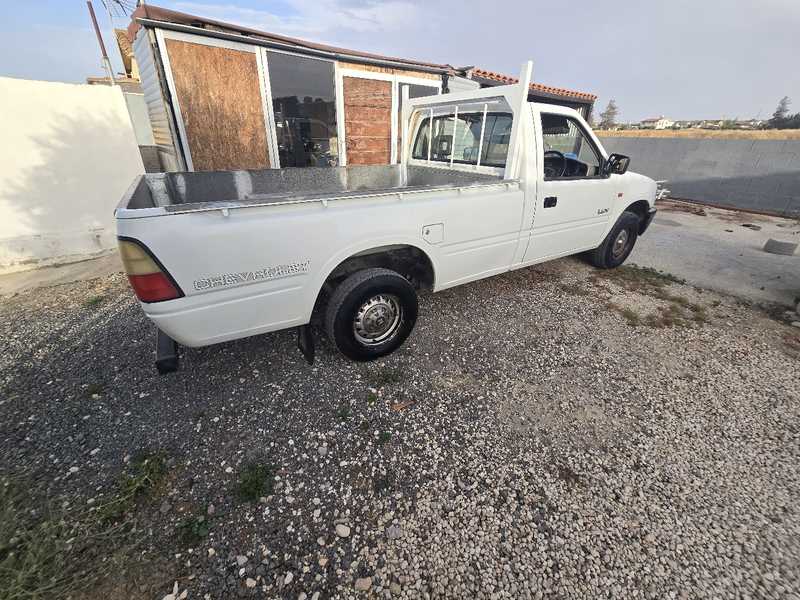 1999 Isuzu Pick-up 2,5L 1999 Cyprus