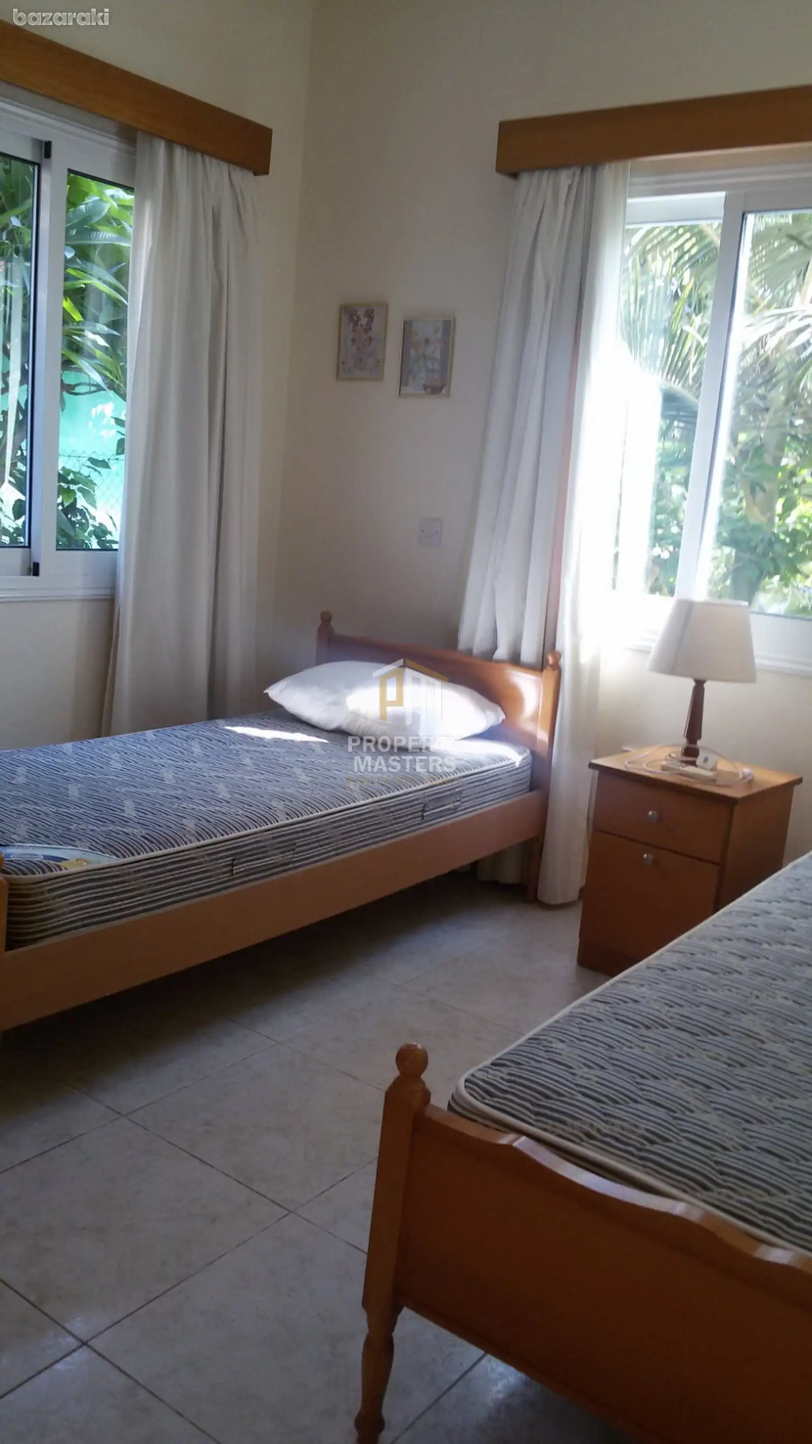 House, 3 bedrooms — 16