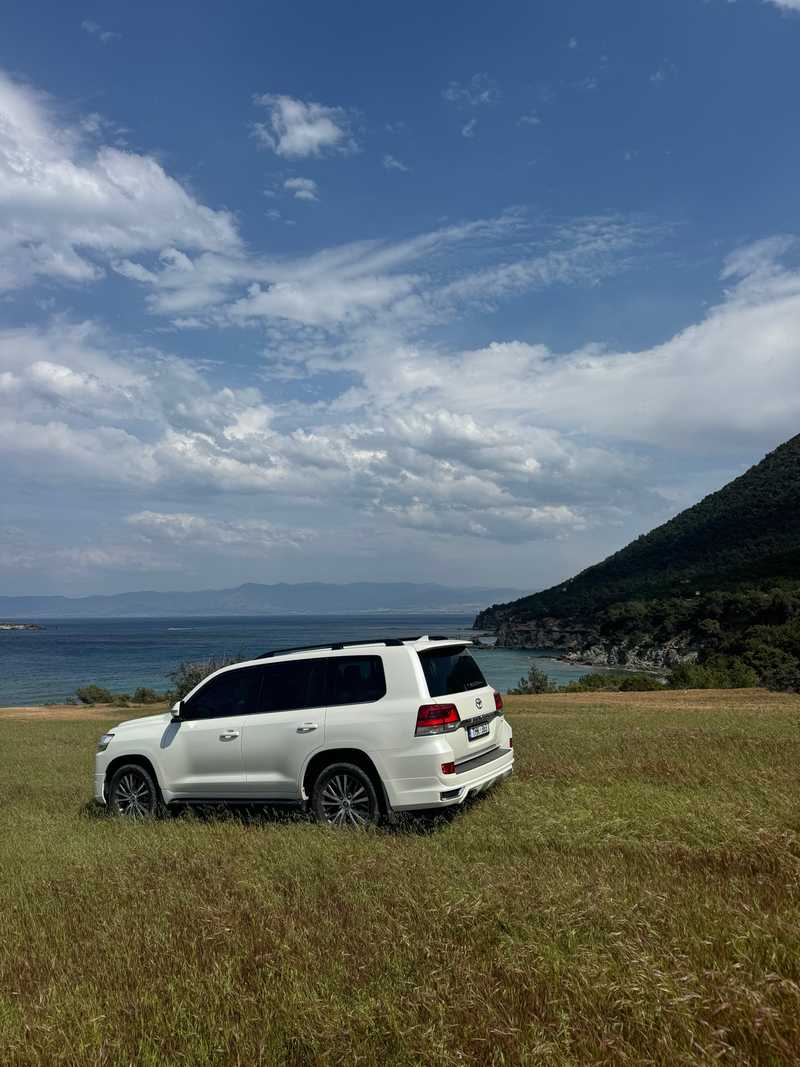 Toyota Land Cruiser 300 4,6L 2021