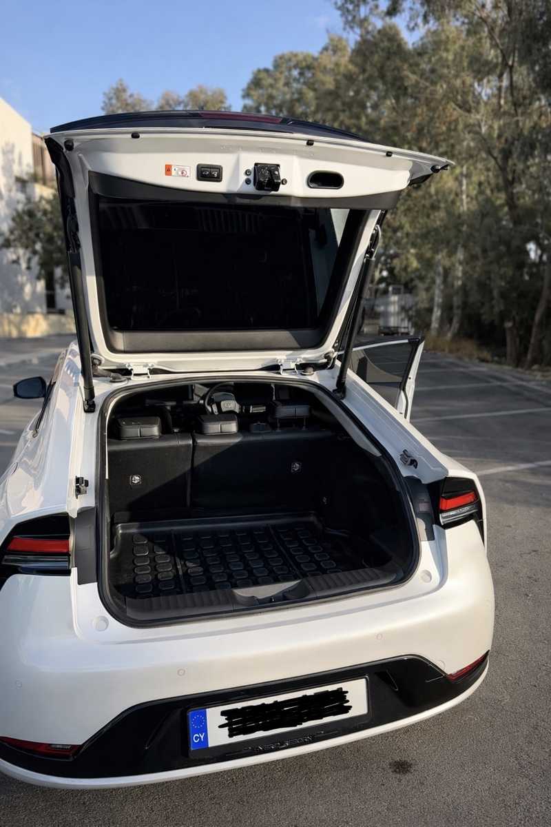 2023 Toyota Prius 2,0L 2023 Cyprus