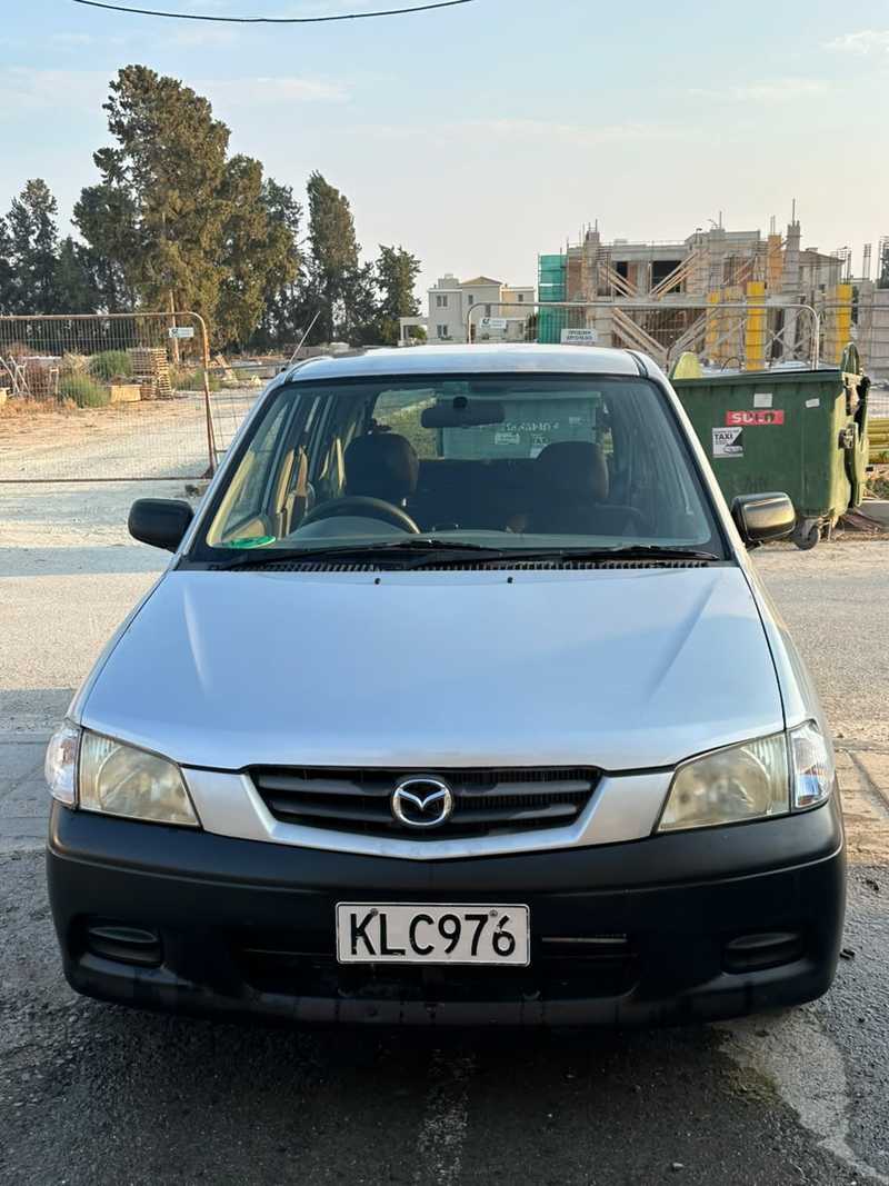 Mazda Demio 1,3L 2001