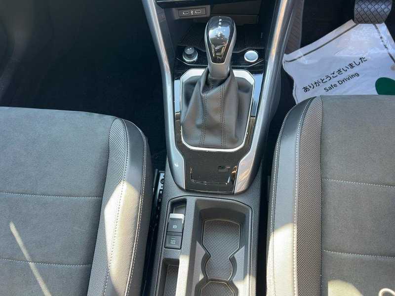 2025 Volkswagen T-Roc 1,5L 2025 Cyprus