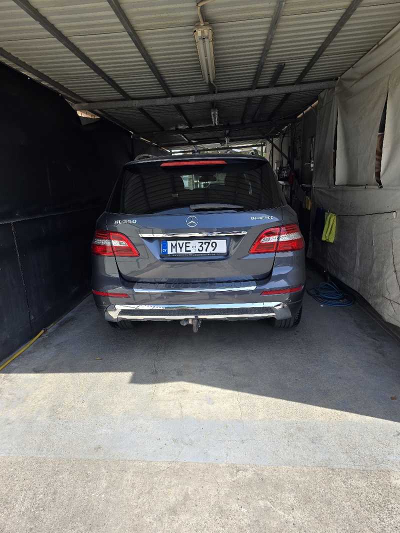 2013 Mercedes-Benz M-Class 2,5L 2013 Cyprus