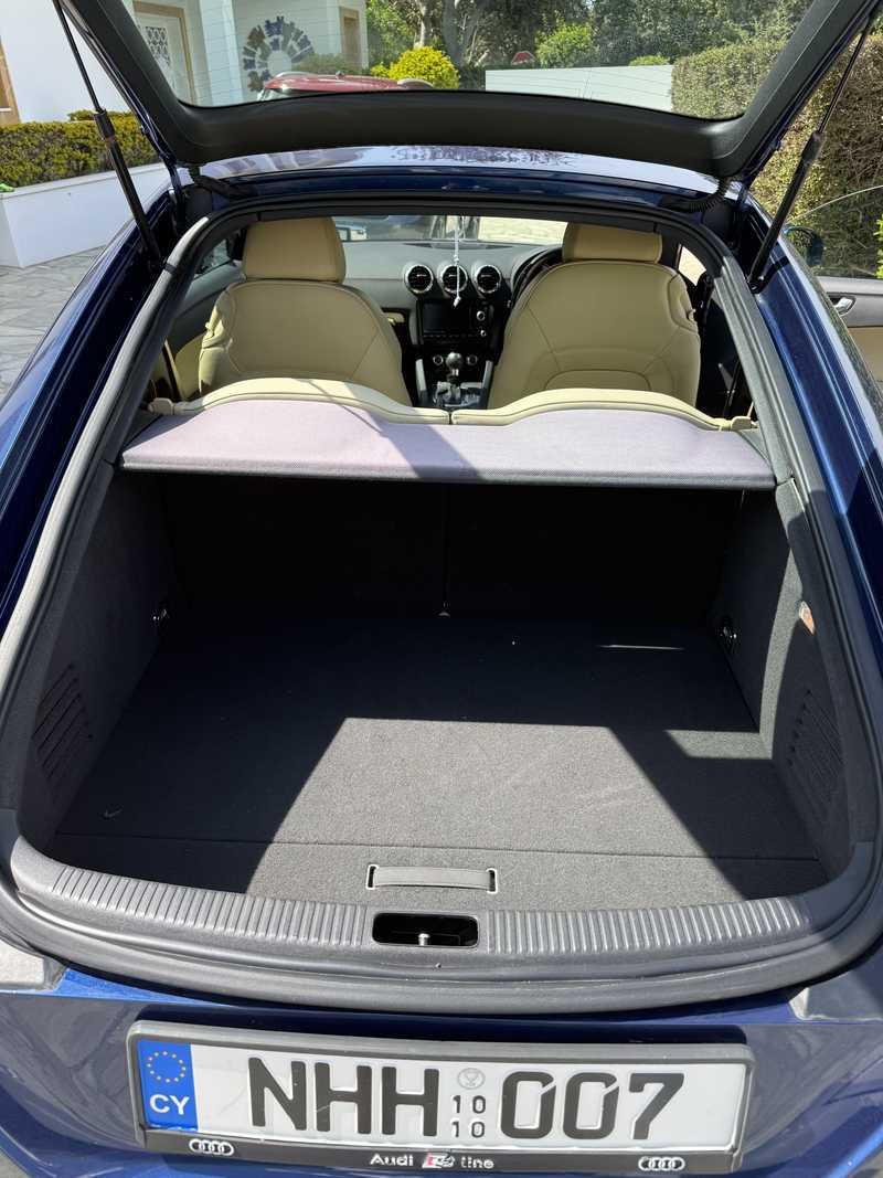 2010 Audi TT 2,0L 2010 Cyprus