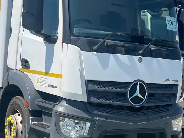 Mercedes. fridge lorry, Επαρχία Λάρνακας — Κίτι