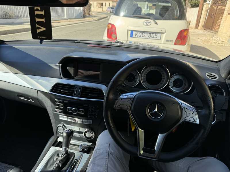 2011 Mercedes-Benz C-Class 2,5L 2011 Cyprus
