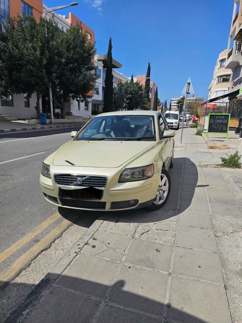 2005 Volvo S40 1,6L 2005 Cyprus