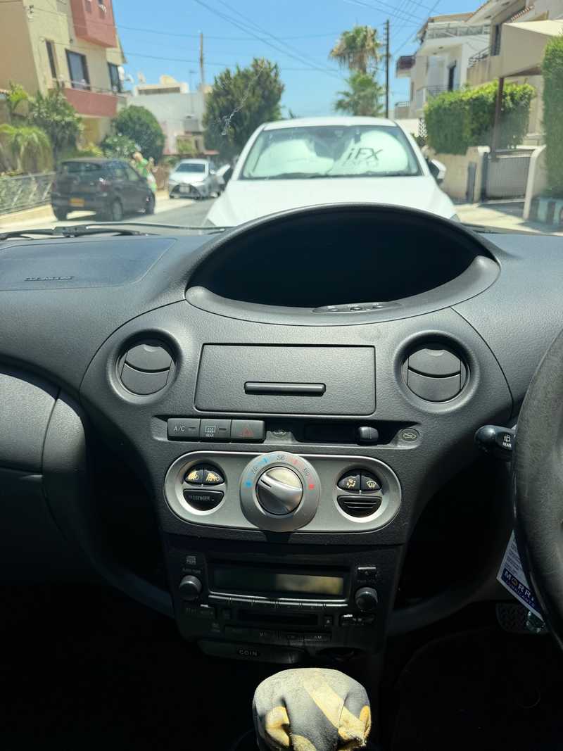 2003 Toyota Vitz 1,3L 2003 Cyprus