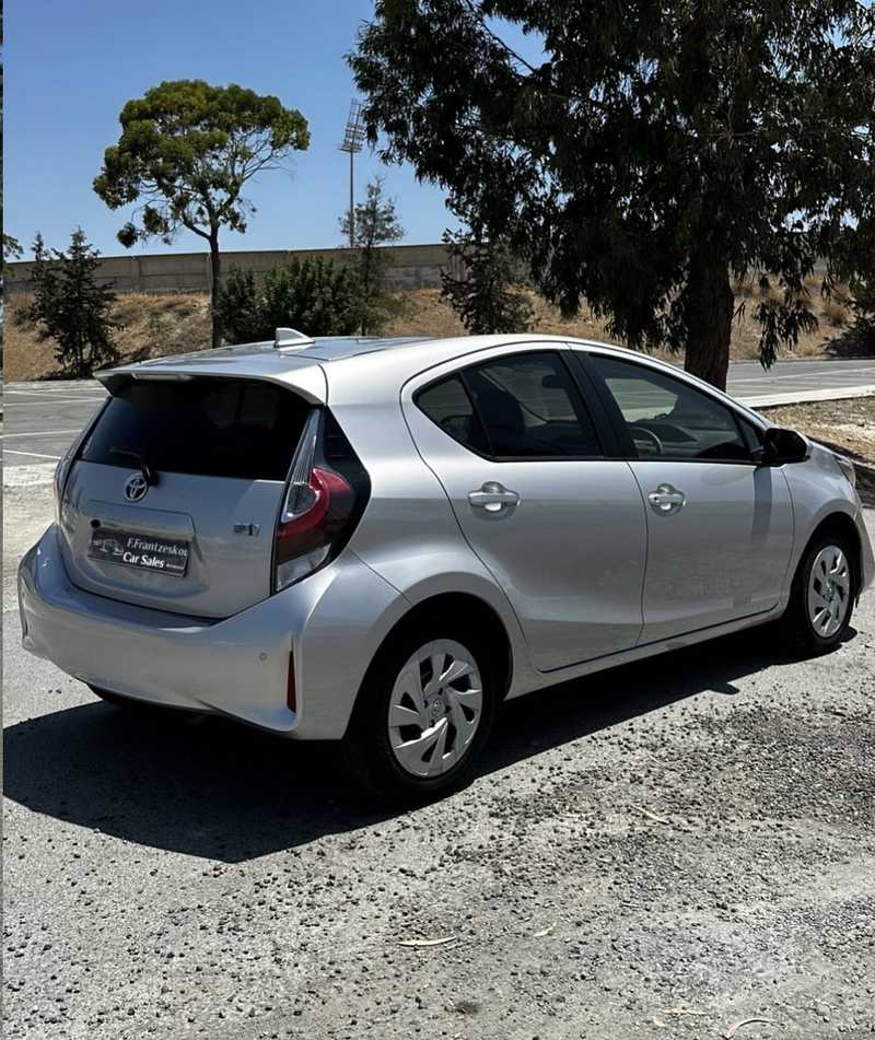 2021 Toyota Aqua 1,5L 2021 Cyprus