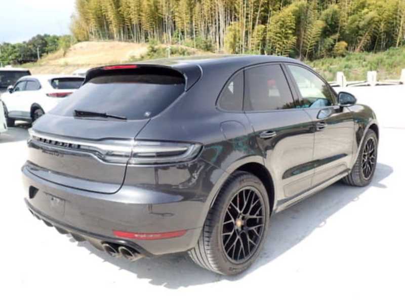 2022 Porsche Macan 3,0L 2022 Cyprus