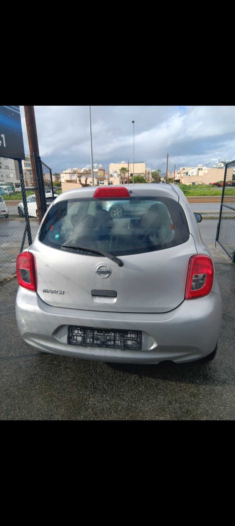 Nissan March 1,2L 2015