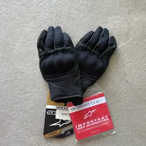 Alpinestars biker gloves, Επαρχία Λεμεσού — Άγιος Τύχων