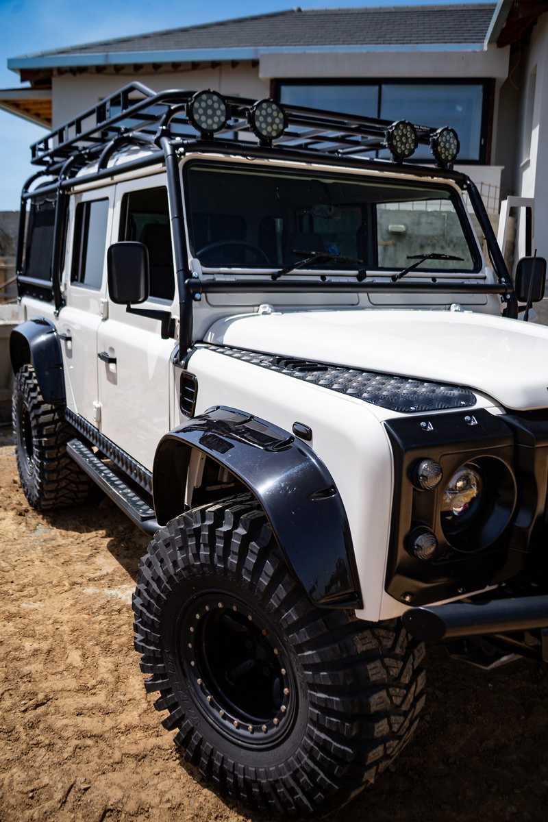 2003 Land Rover Defender 2,5L 2003 Cyprus