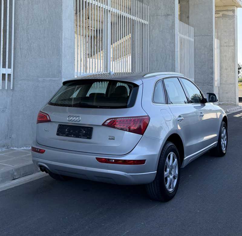 2011 Audi Q5 2,0L 2011 Cyprus