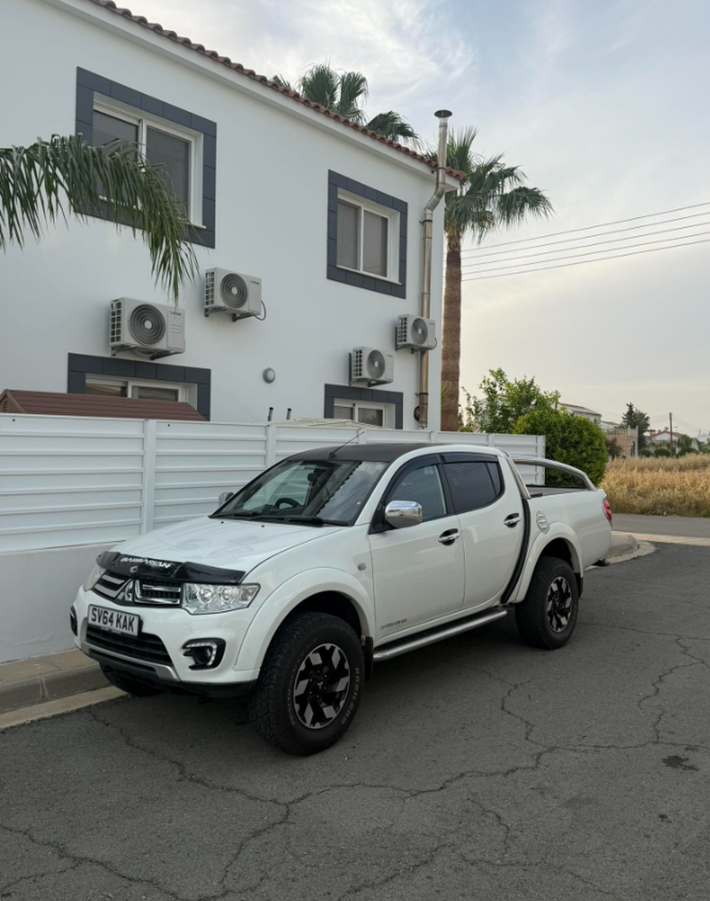 Mitsubishi L200 2,4L 2014