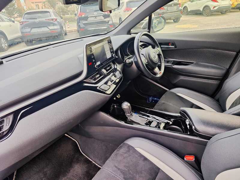 2022 Toyota C-HR 1,8L 2022 Cyprus