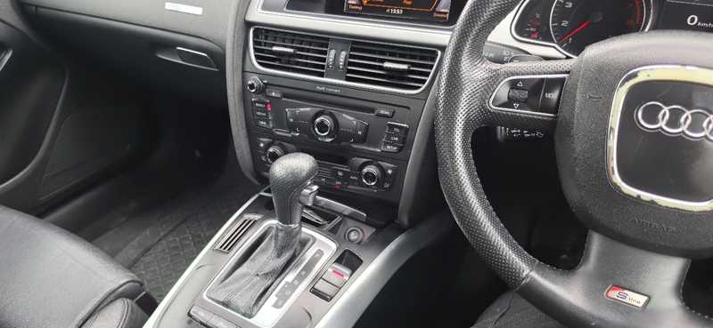 2010 Audi A5 2,0L 2010 Cyprus