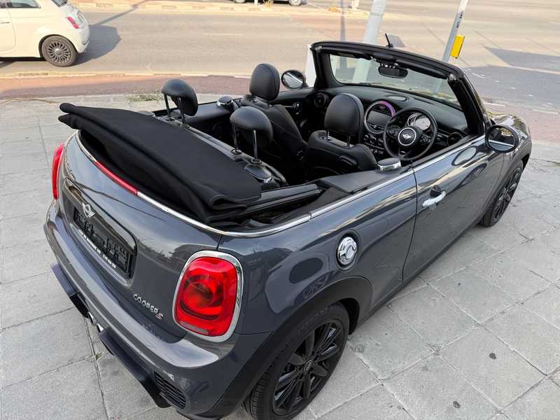 2017 Mini Convertible 2,0L 2017 Cyprus
