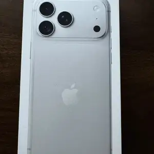 Iphone 18 pro max 2tb silver, Limassol — Polemidia - Makarios III