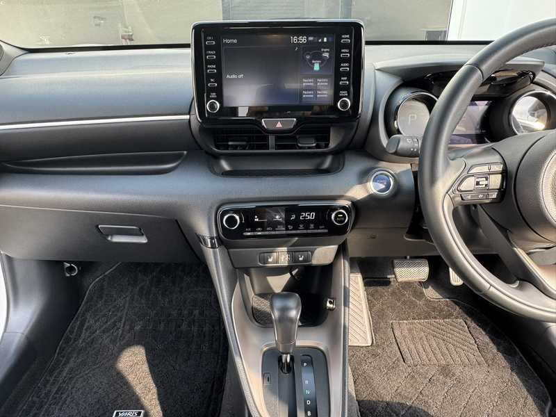 2021 Toyota Yaris 1,5L 2021 Cyprus
