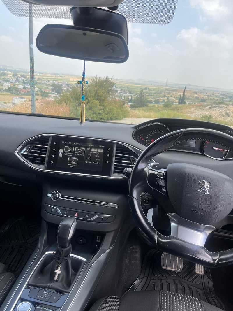 2017 Peugeot 308 1,2L 2017 Cyprus