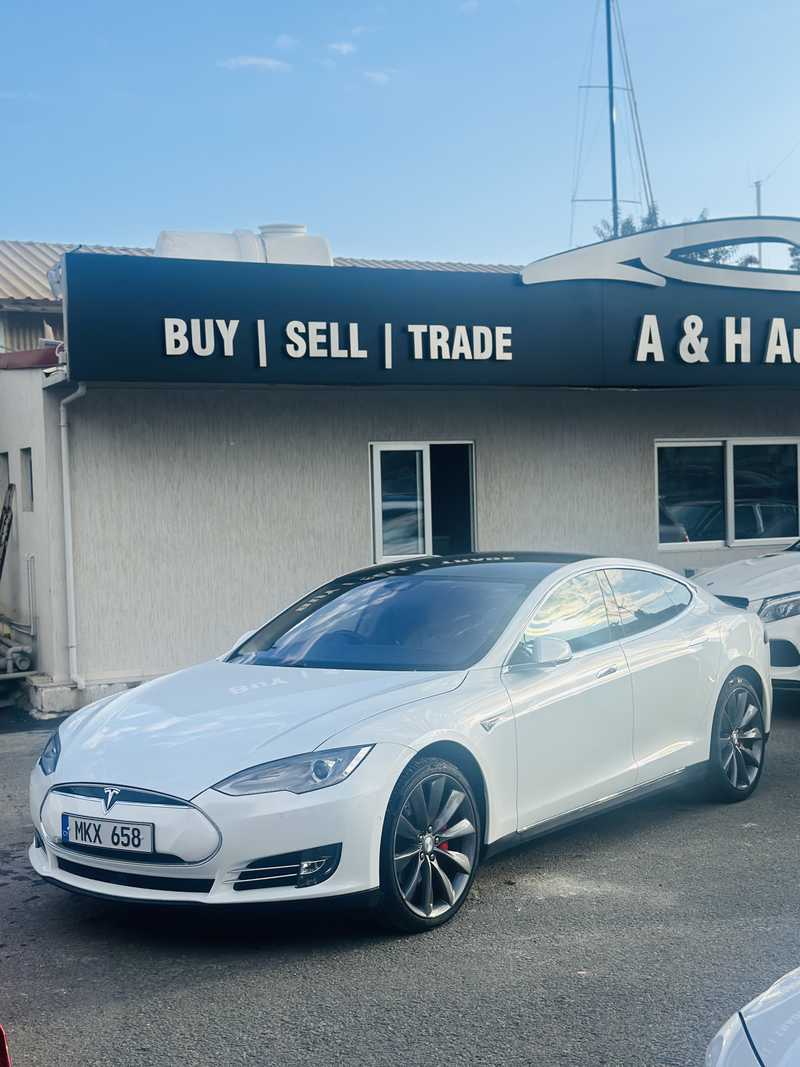 Tesla Model S Electric 2016