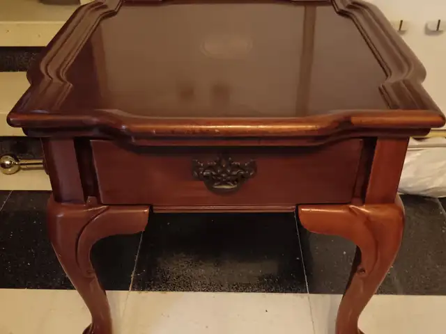 Vintage queen anne style cherry side table, Επαρχία Πάφου — Τάλα