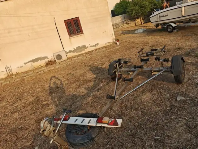 Τρέιλερ βάρκας stainless steel με τίτλο ιδιοκτησίας, Επαρχία Λευκωσίας — Στρόβολος - Άγιος Βασίλειος