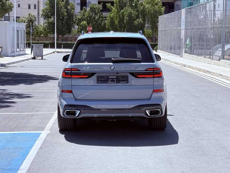 2025 BMW X7 3,0L 2025 Cyprus