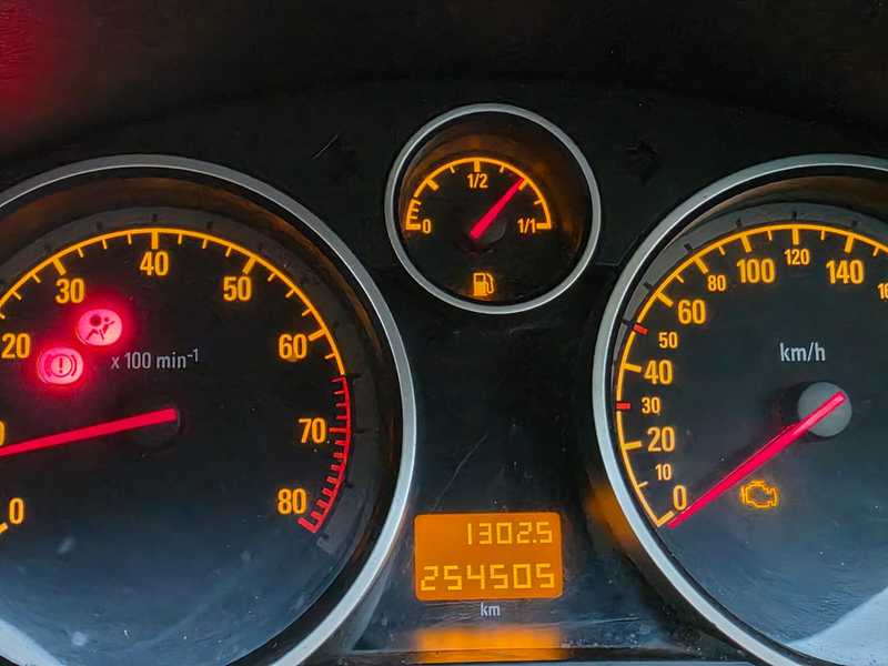 2006 Opel, Vauxhall Astra 1,6L 2006 Cyprus