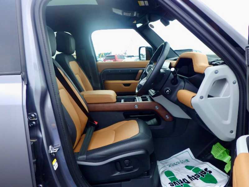 2024 Land Rover Defender 3,0L 2024 Cyprus