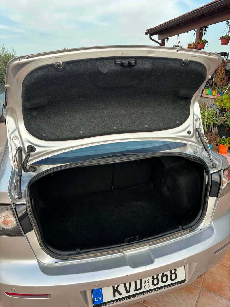 2009 Mazda 3 1,6L 2009 Cyprus