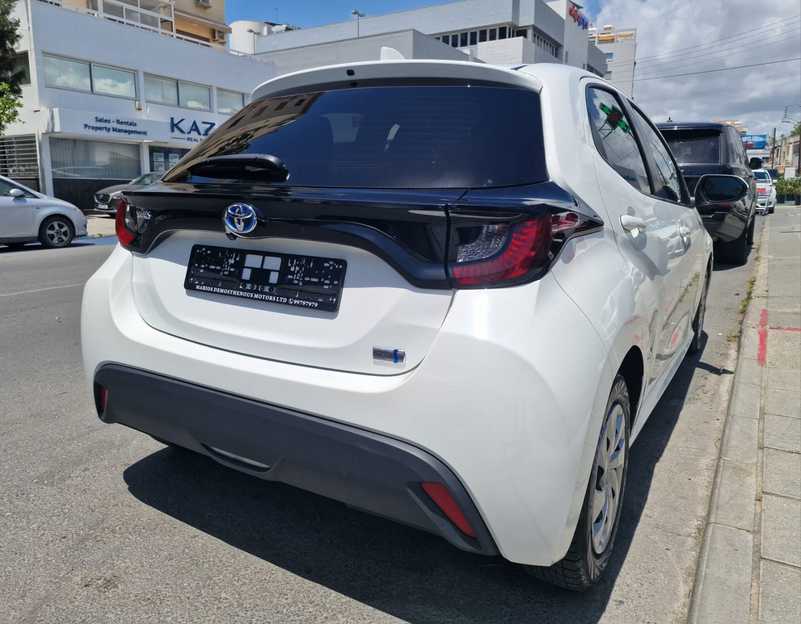2022 Toyota Yaris 1,5L 2022 Cyprus