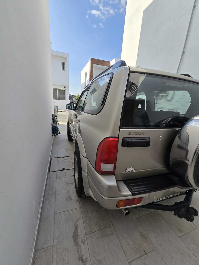 2005 Suzuki Grand Vitara 1,6L 2005 Cyprus