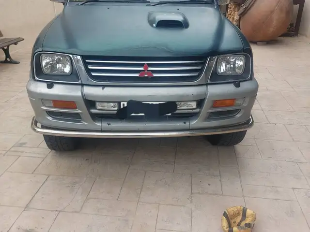 Mitsubishi L200