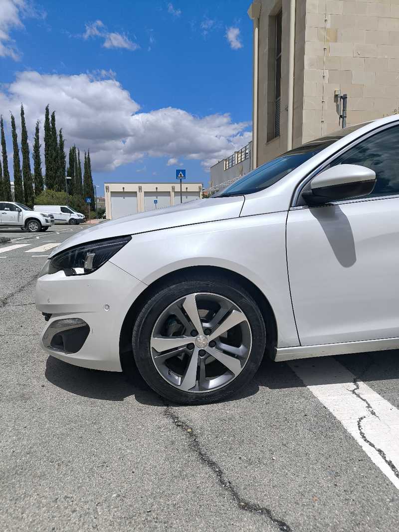 2017 Peugeot 308 1,2L 2017 Cyprus