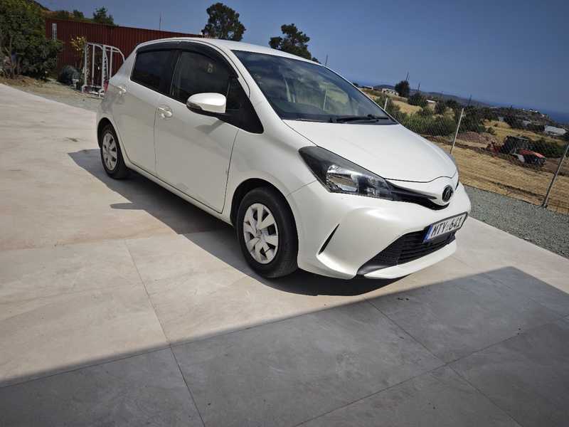 2015 Toyota Yaris 1,3L 2015 Cyprus