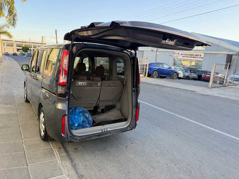 2015 Honda Stepwagon 1,5L 2015 Cyprus